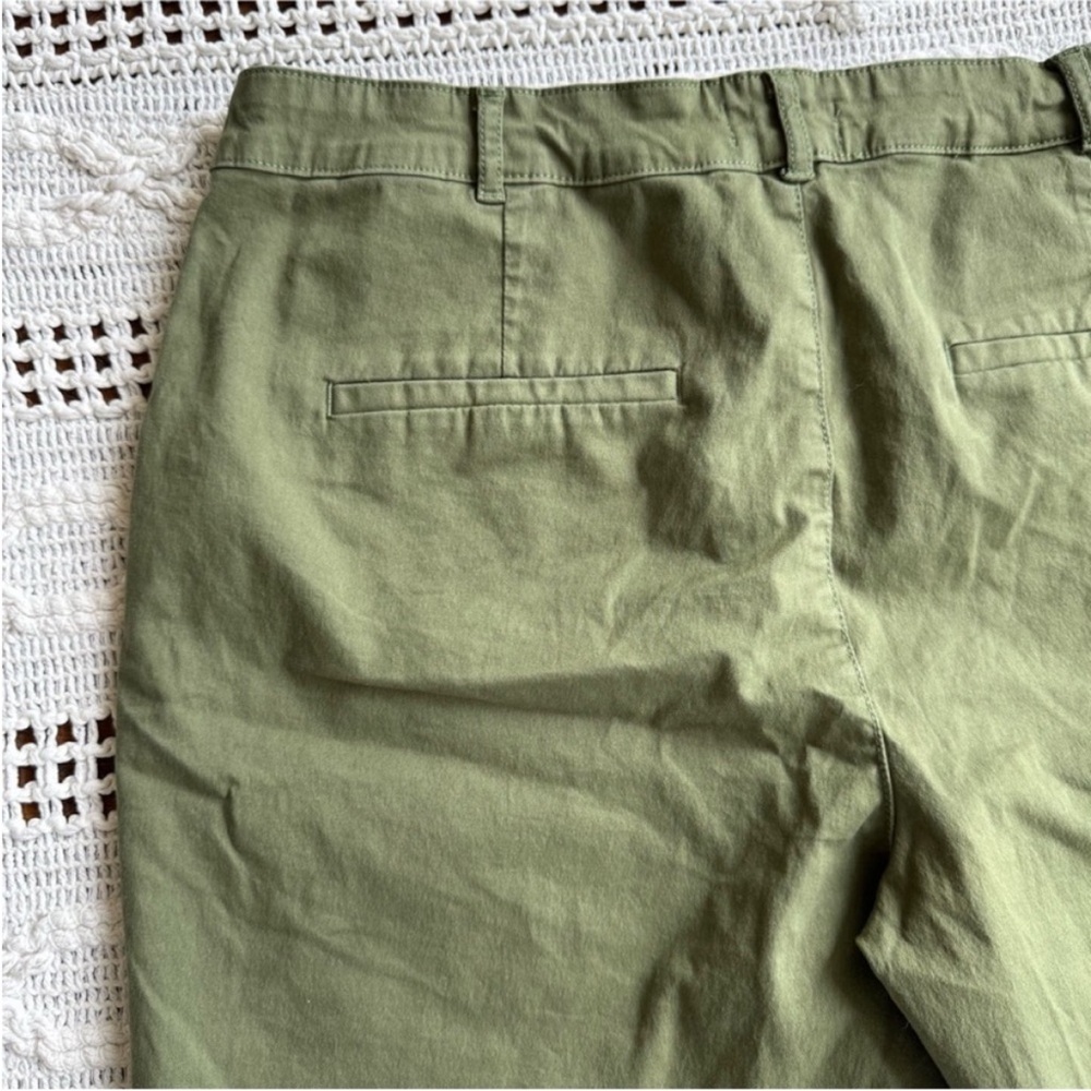 NYDJ Women's Flat Front Shorts in Olive - Picture 5 of 9